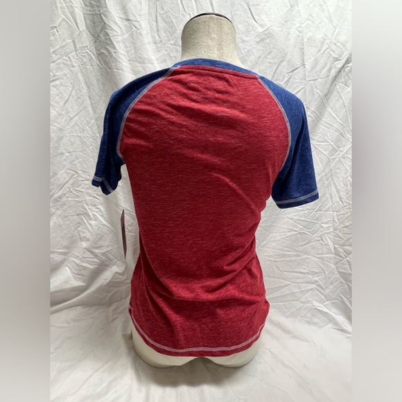 New York Giants V-Neck T-Shirt - Picture 3 of 9